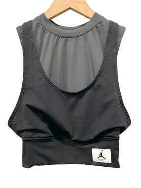 Women's Jordan Essentials Layered Cropped Top Tight Fit Gray & Black Size Small
